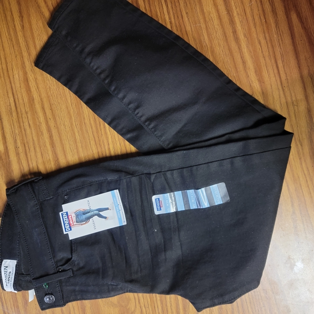 Levi's Denizen size 6S black high rise skinny NWT
